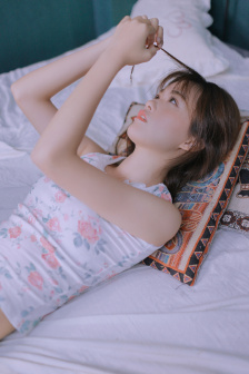 年轻女教师2